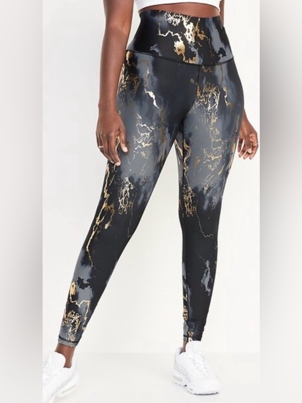 Old Navy Active Extra High-Waist Black and Gold Marble Print Leggings, Size M